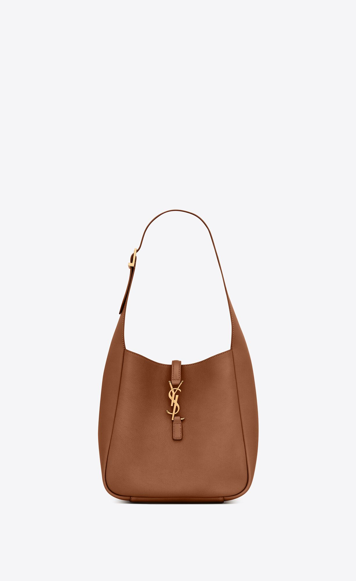 LE 5 À 7 small bag in soft grained leather